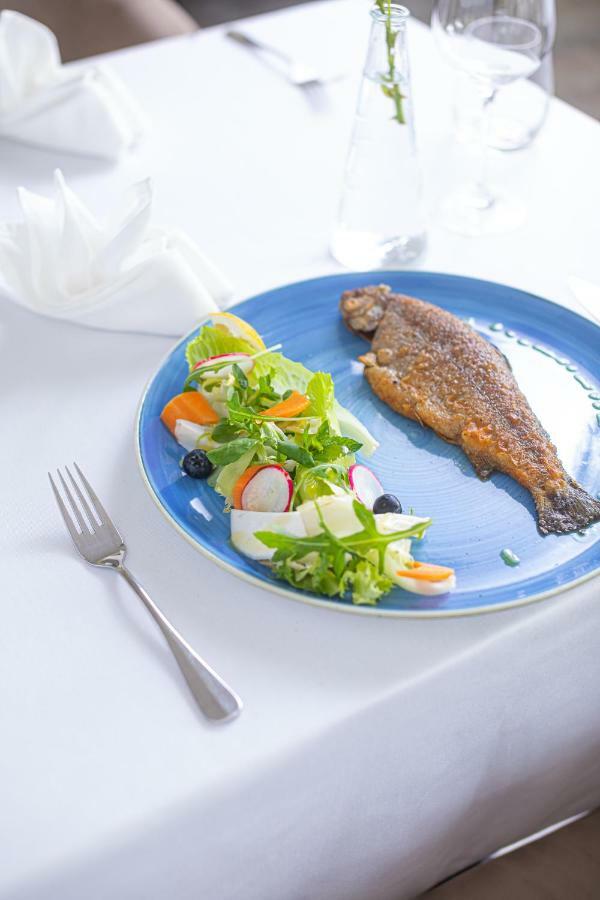Bázakerettye Bonne Chance Restaurant And Hotel מראה חיצוני תמונה